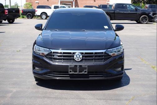 Black 2021 Volkswagen Jetta 1.4T R-Line