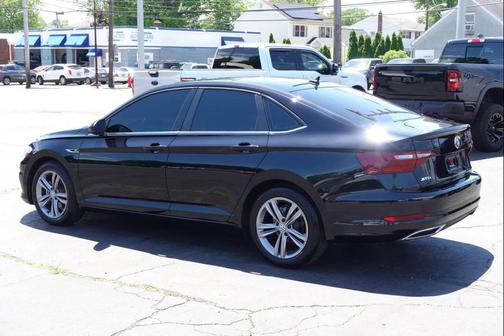 Black 2021 Volkswagen Jetta 1.4T R-Line