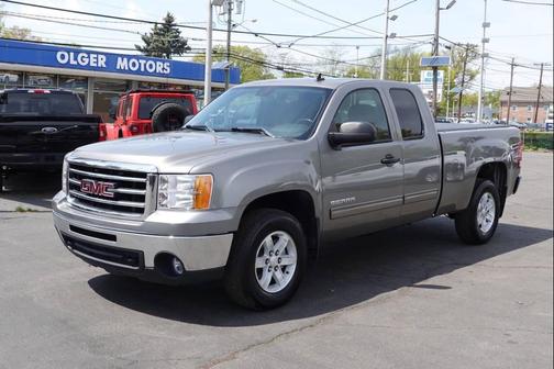 Gray 2013 GMC Sierra 1500 SLE1