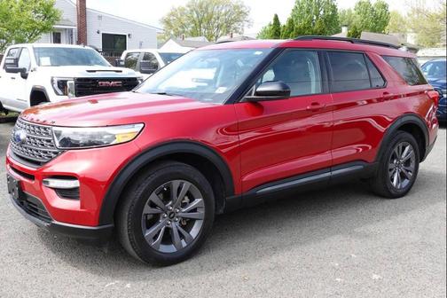 Red 2022 Ford Explorer XLT AWD 4dr SUV