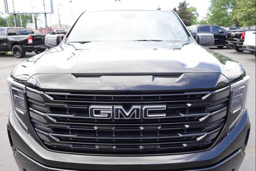 Black 2023 GMC Sierra 1500 Elevation