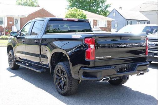 2022 Chevrolet Silverado 1500 Custom Trail Boss