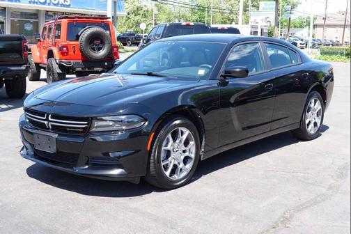 Black 2015 Dodge Charger SE