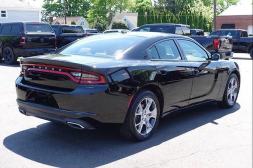 Black 2015 Dodge Charger SE