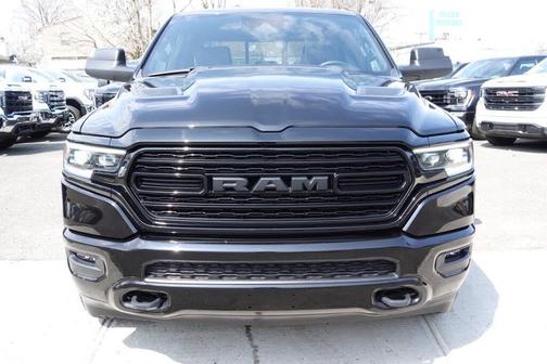 Diamond Black Crystal Pearl 2023 RAM 1500 Limited