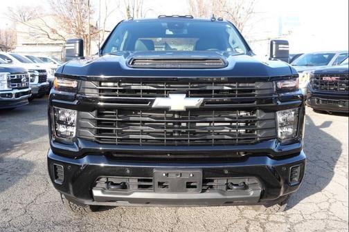 2025 Chevrolet Silverado 2500 Custom