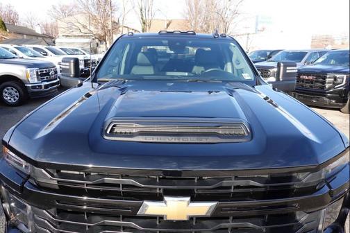 2025 Chevrolet Silverado 2500 Custom