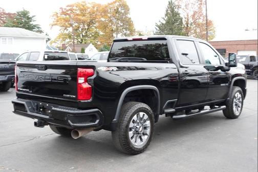 2024 Chevrolet Silverado 2500 Custom