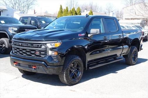 2022 Chevrolet Silverado 1500 Custom Trail Boss
