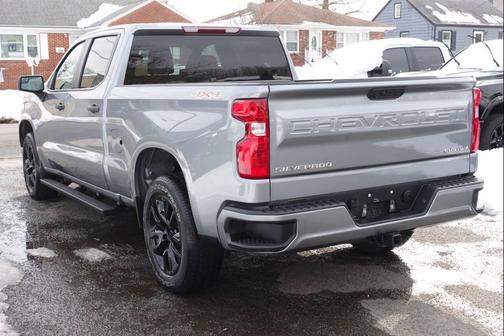 2023 Chevrolet Silverado 1500 Custom