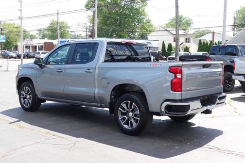 Sterling Gray Metallic 2023 Chevrolet Silverado 1500 LT