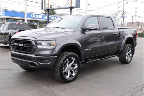 Gray 2019 RAM 1500 Big Horn
