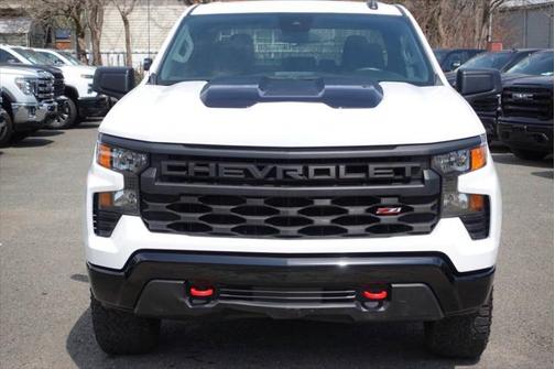 2022 Chevrolet Silverado 1500 Custom Trail Boss