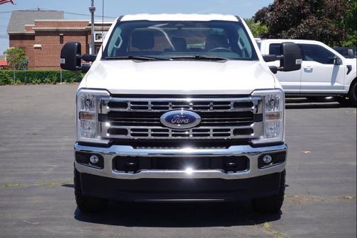 White 2024 Ford F-250 XLT