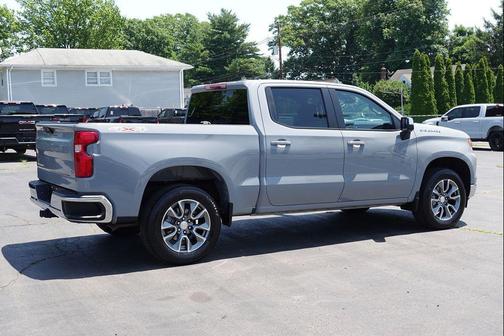 Slate Gray Metallic 2024 Chevrolet Silverado 1500 LT