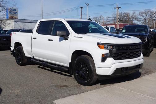 Summit White 2024 Chevrolet Silverado 1500 Custom