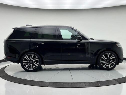 Santorini Black 2023 Land Rover Range Rover P530 SE