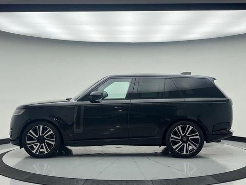 Santorini Black 2023 Land Rover Range Rover P530 SE