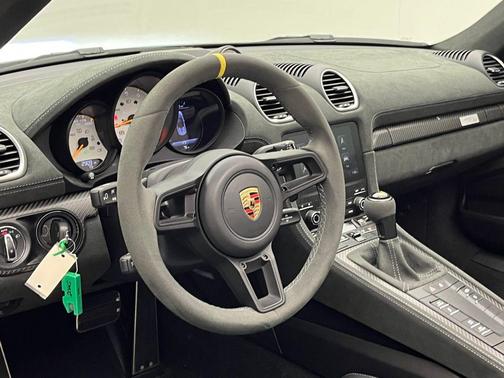 2024 Porsche 718 Spyder RS