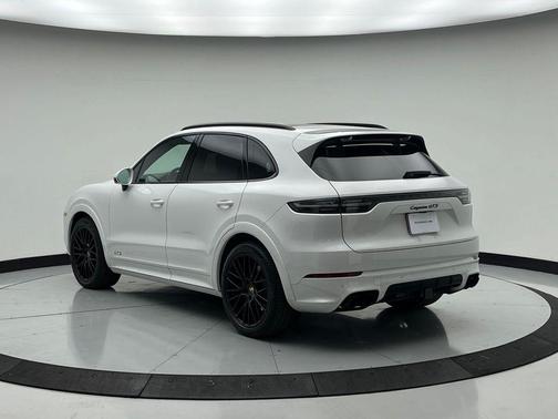 2021 Porsche Cayenne GTS