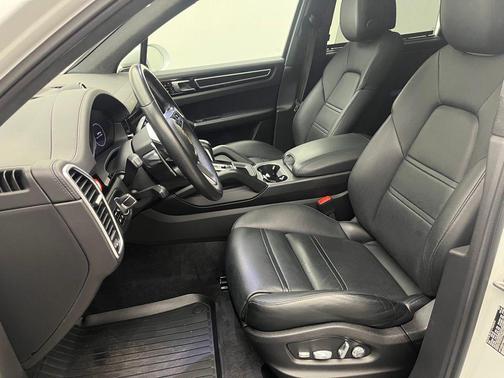 2021 Porsche Cayenne GTS