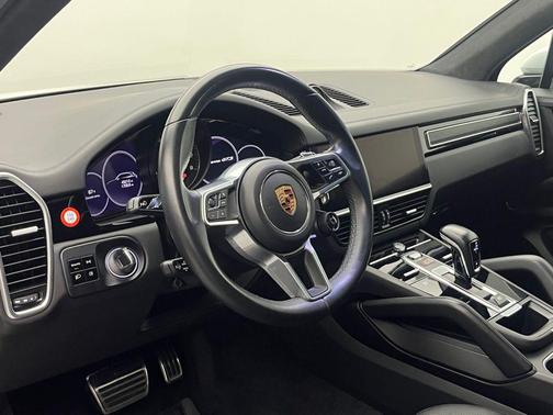 2021 Porsche Cayenne GTS