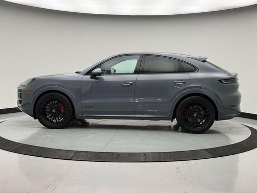 2026 Porsche Cayenne GTS