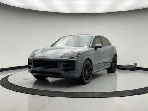 2026 Porsche Cayenne GTS