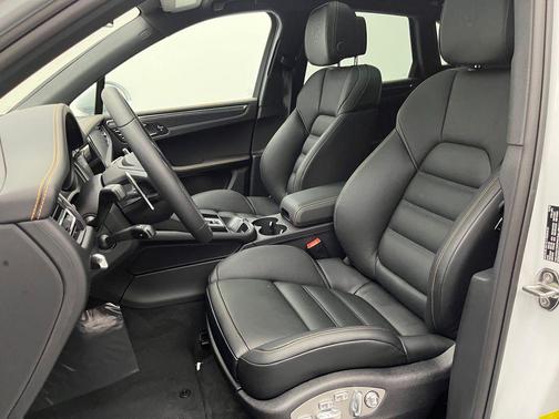 2026 Porsche Macan GTS