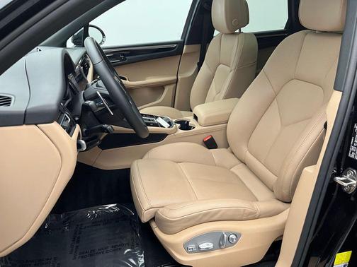 Black 2025 Porsche Macan Macan