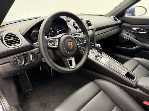 2024 Porsche 718 Cayman GTS 4.0