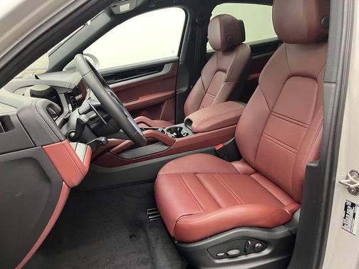 2026 Porsche Cayenne S