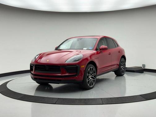 Carmine Red 2026 Porsche Macan Macan