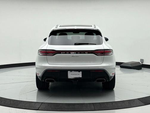 2025 Porsche Macan 