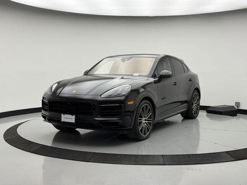 Jet Black Metallic 2021 Porsche Cayenne S
