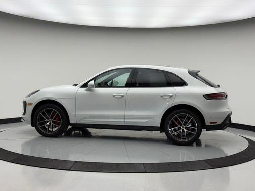 2023 Porsche Macan S