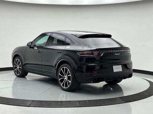 Black 2020 Porsche Cayenne Cayenne