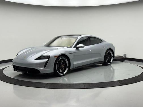 2020 Porsche Taycan Turbo