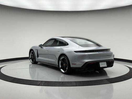 2020 Porsche Taycan Turbo
