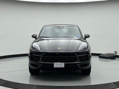 2022 Porsche Cayenne 