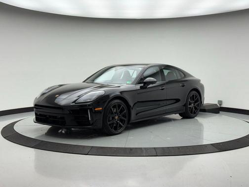 2026 Porsche Panamera 
