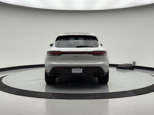 2024 Porsche Macan S