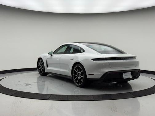 2023 Porsche Taycan 