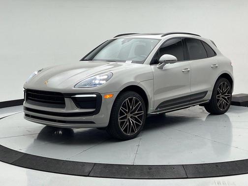 Chalk 2022 Porsche Macan Macan