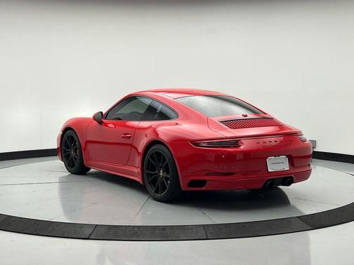 Guards Red 2018 Porsche 911 Carrera 4 GTS
