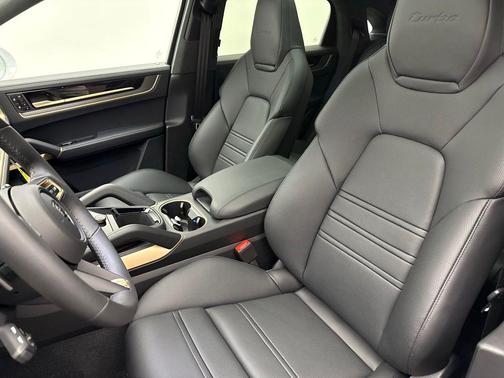 2026 Porsche Cayenne Turbo