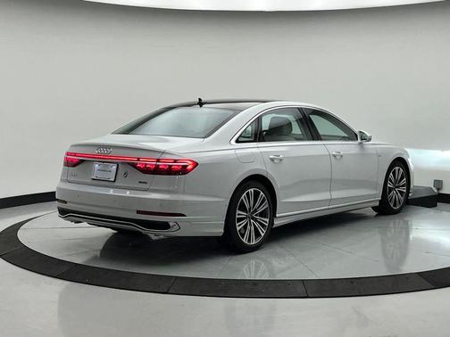 2023 Audi A8 L 55 TFSI quattro Tiptronic