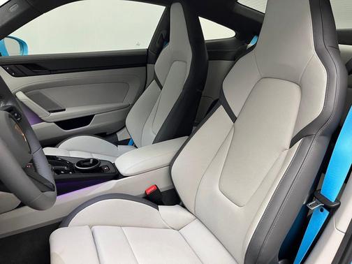 Paint to Sample 2025 Porsche 911 Carrera GTS