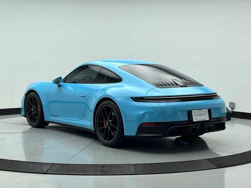 2025 Porsche 911 Carrera GTS