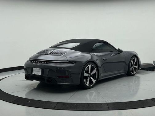 2025 Porsche 911 Carrera S